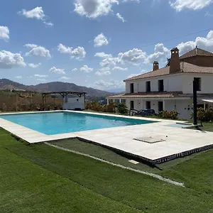 Villa 20 Adultos Pool 15 X 8 Ac Parking Gratuito Acceso Carretera Sin Vecinos, Álora