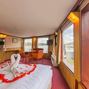 *** Hotel en barco Fortuna Boat Hungría